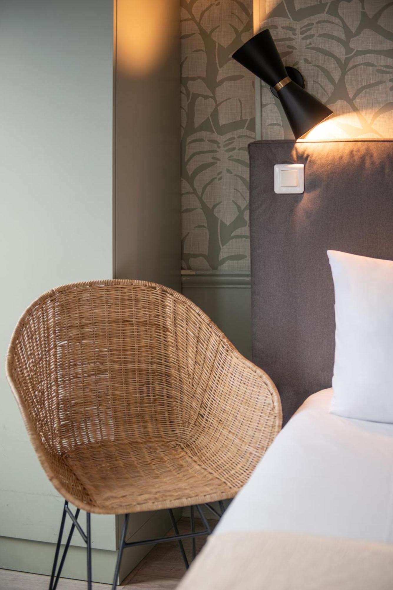 Hotel Avama Prony París Habitación foto